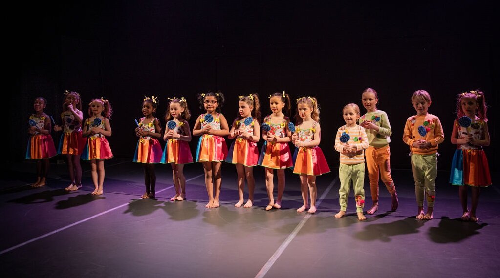 students during dance performance