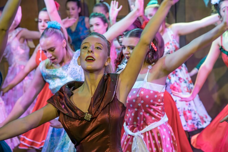 students during a dance performance